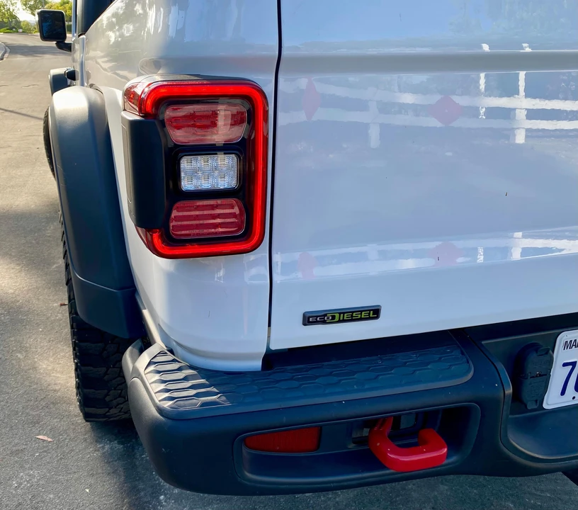 2022 Jeep JT Gladiator - Image 18 of 31