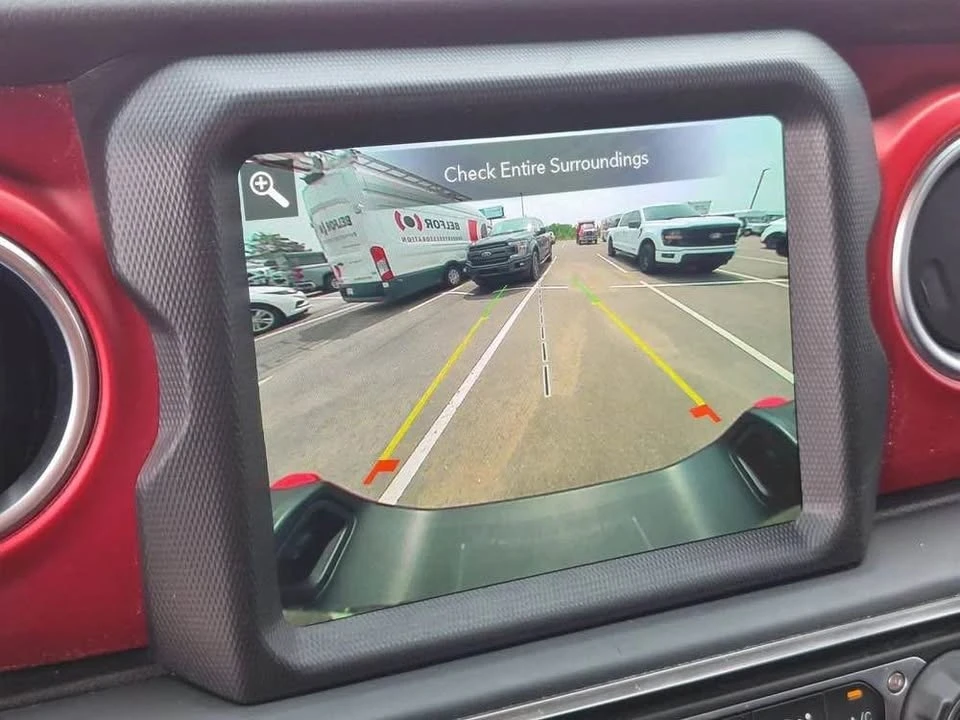2022 Jeep JT Gladiator - Image 15 of 17