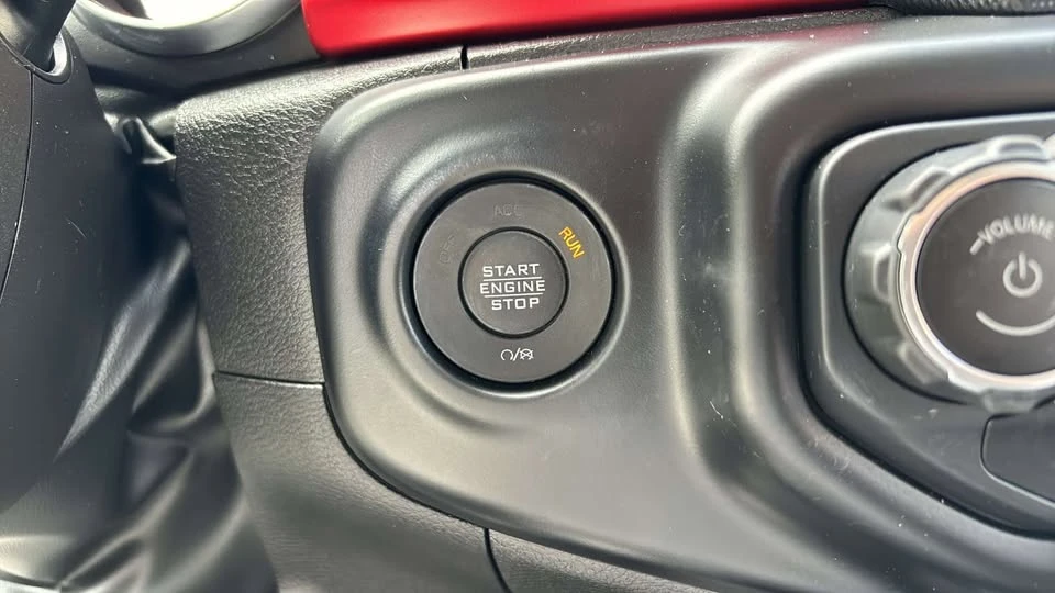 2022 Jeep JT Gladiator - Image 18 of 19