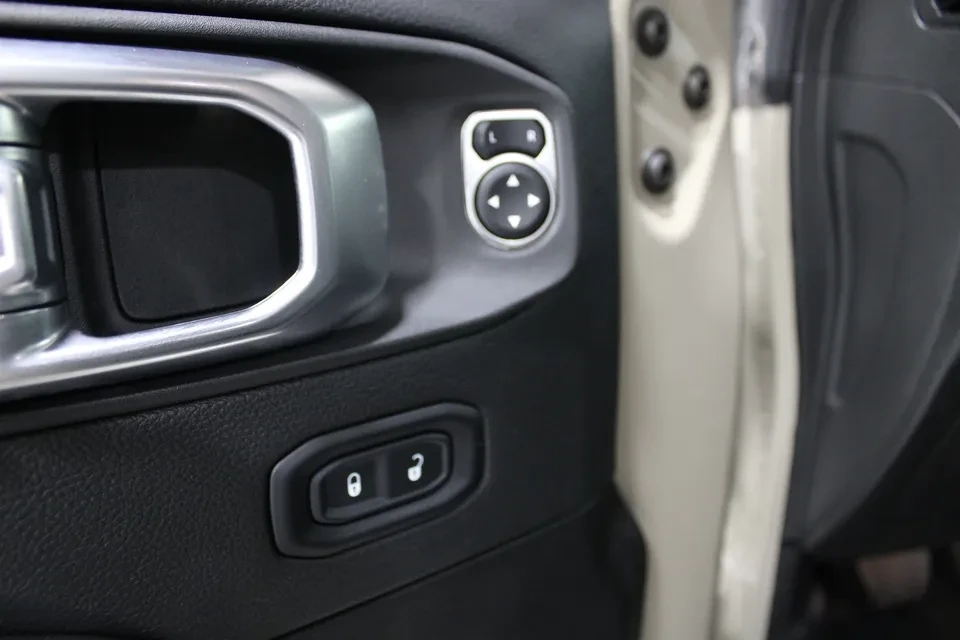 2022 Jeep JT Gladiator - Image 7 of 9
