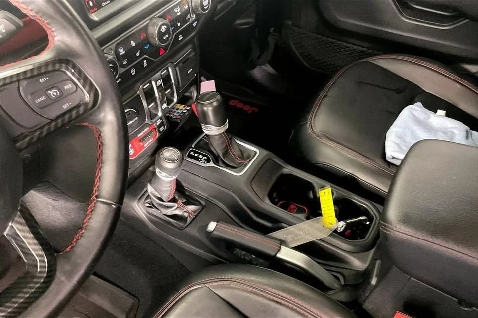 2022 Jeep JT Gladiator - Image 16 of 19