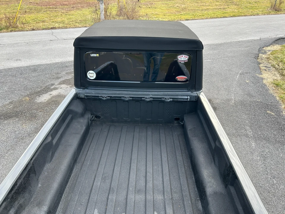 2022 Jeep JT Gladiator - Image 29 of 31