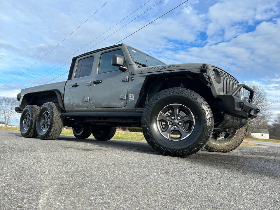 2022 Jeep JT Gladiator - Image 14 of 31