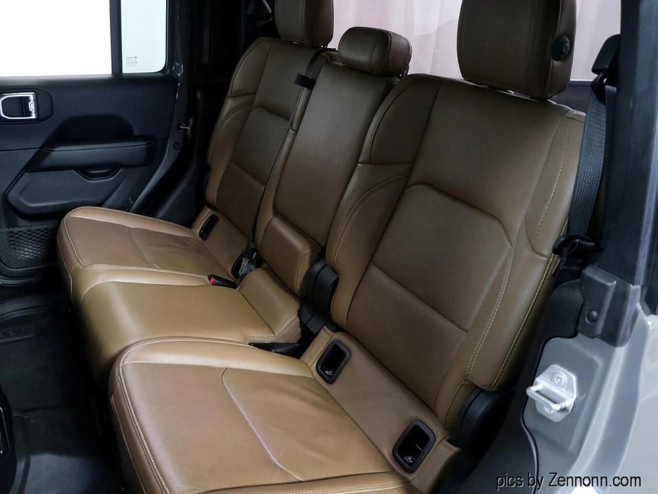 2022 Jeep JT Gladiator - Image 17 of 21