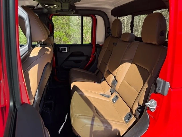 2022 Jeep JT Gladiator - Image 16 of 21