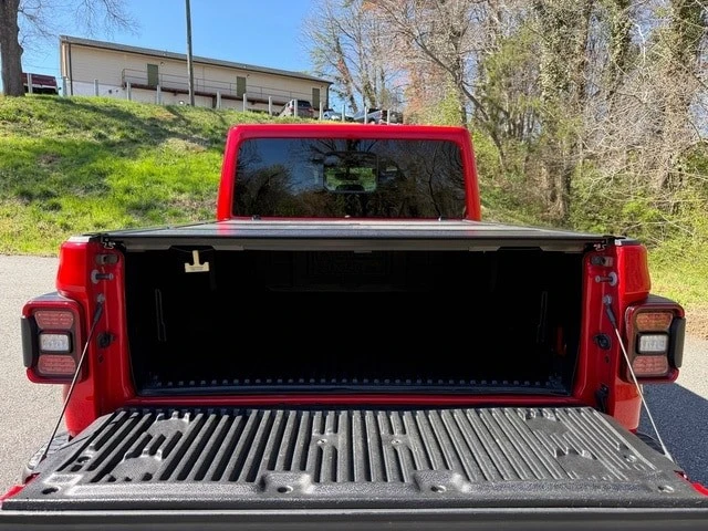 2022 Jeep JT Gladiator - Image 9 of 21