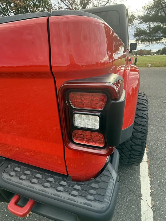 2022 Jeep JT Gladiator - Image 27 of 31
