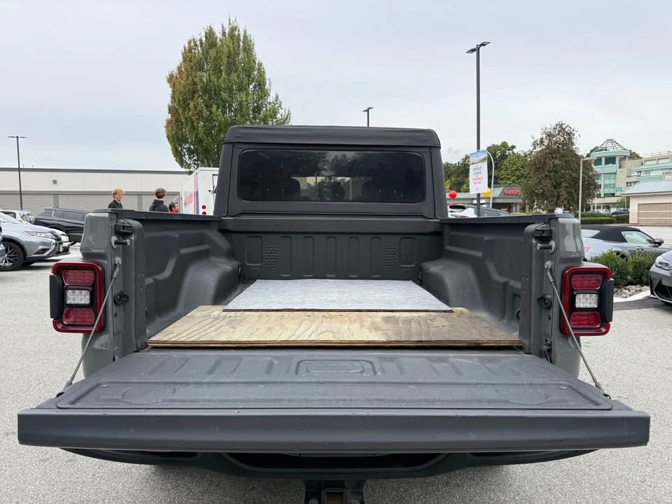2022 Jeep JT Gladiator - Image 5 of 17