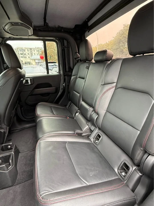 2022 Jeep JT Gladiator - Image 13 of 17