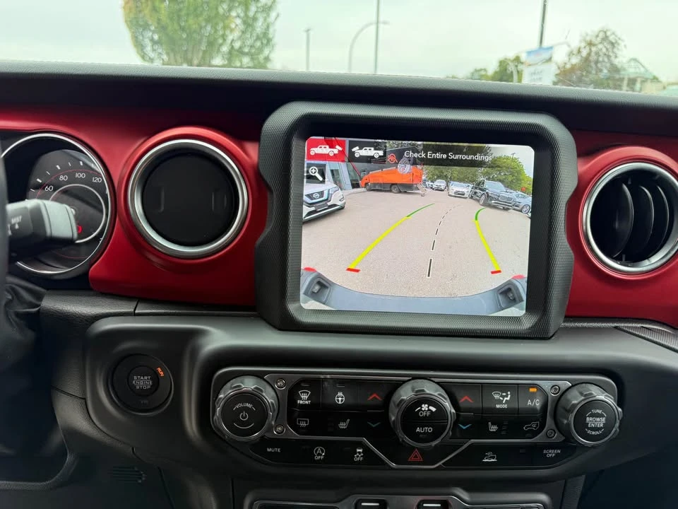 2022 Jeep JT Gladiator - Image 16 of 17