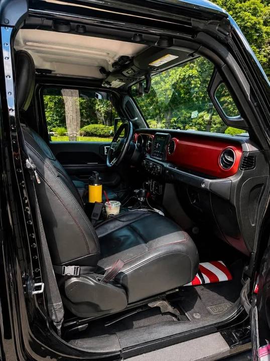 2022 Jeep JT Gladiator - Image 11 of 18