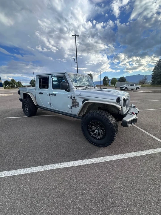 2022 Jeep JT Gladiator - Image 4 of 9