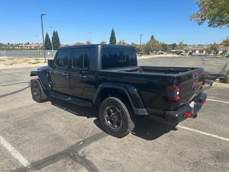 2022 Jeep JT Gladiator - Image 2 of 16