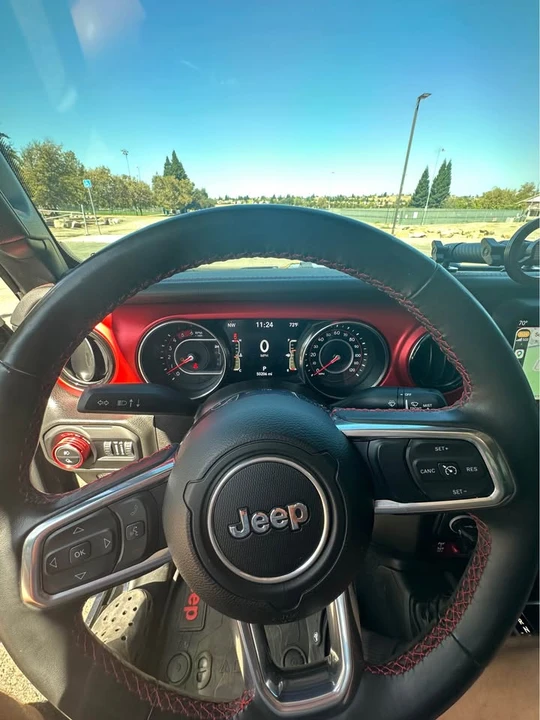 2022 Jeep JT Gladiator - Image 12 of 16