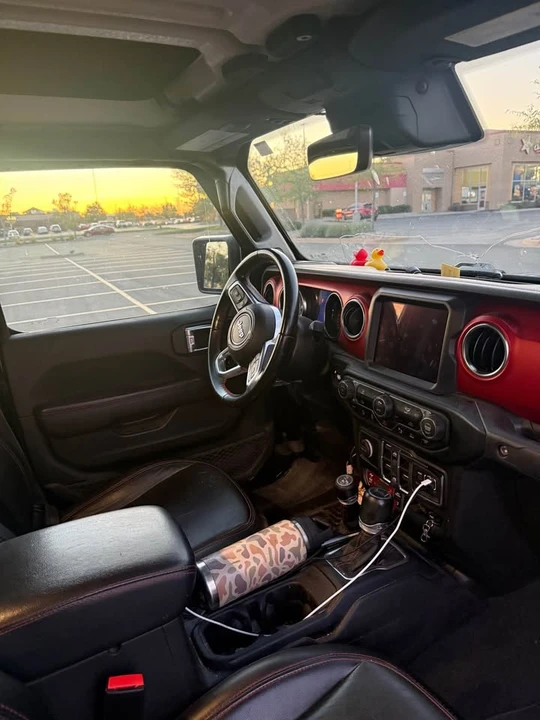 2022 Jeep JT Gladiator - Image 6 of 7