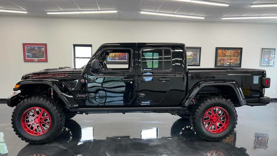 2022 Jeep JT Gladiator - Image 2 of 6