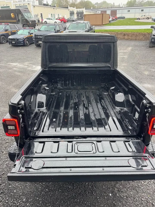 2022 Jeep JT Gladiator - Image 5 of 11