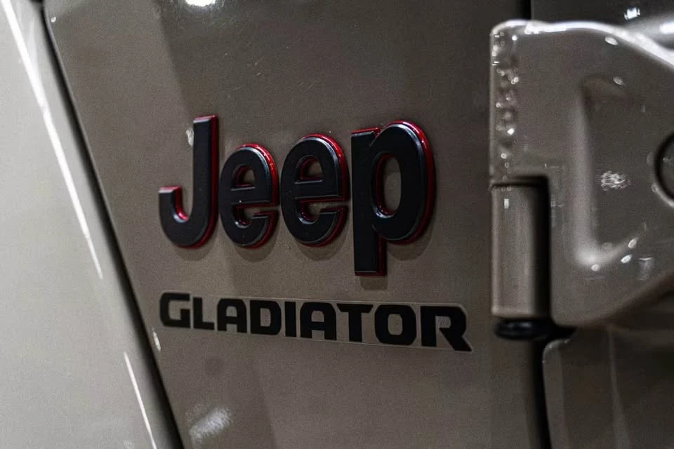 2022 Jeep JT Gladiator - Image 8 of 14
