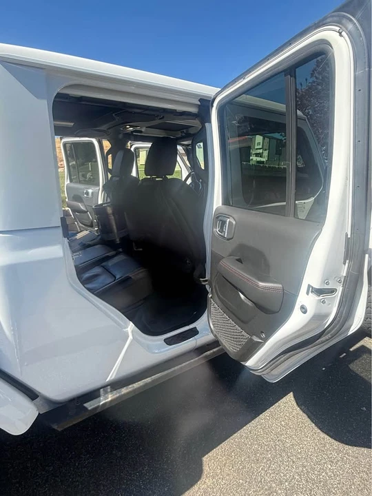 2022 Jeep JT Gladiator - Image 10 of 14