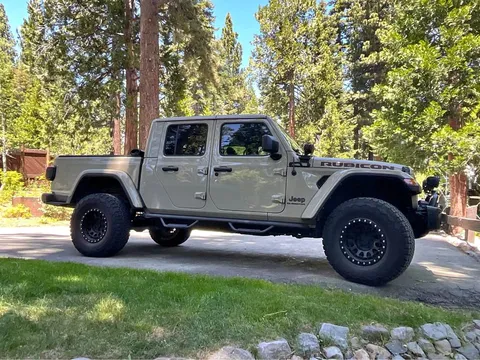 2022 Jeep Gladiator Rubicon Pickup 4D 5 ft