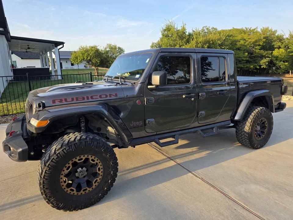 2022 Jeep JT Gladiator - Image 2 of 15