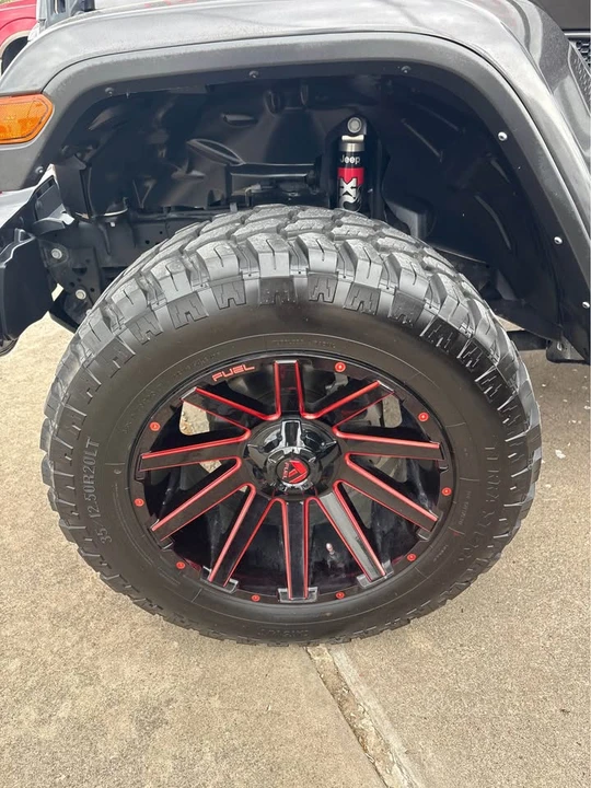 2022 Jeep JT Gladiator - Image 12 of 13