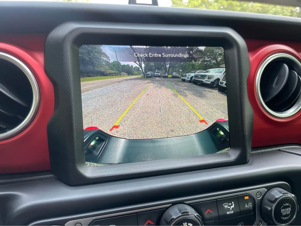 2022 Jeep JT Gladiator - Image 14 of 17
