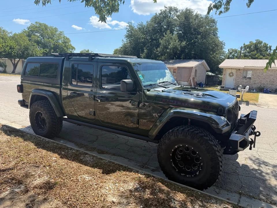 2022 Jeep JT Gladiator - Image 2 of 3