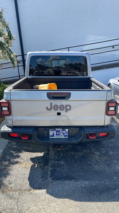 2022 Jeep JT Gladiator - Image 3 of 13