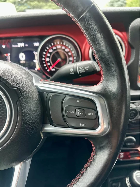 2022 Jeep JT Gladiator - Image 10 of 14