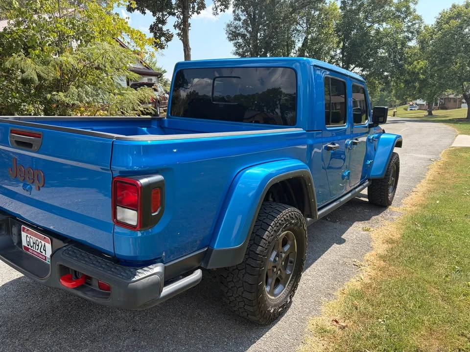 2022 Jeep JT Gladiator - Image 2 of 7