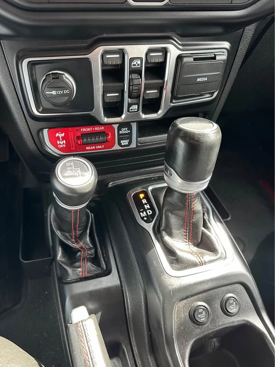 2022 Jeep JT Gladiator - Image 17 of 20