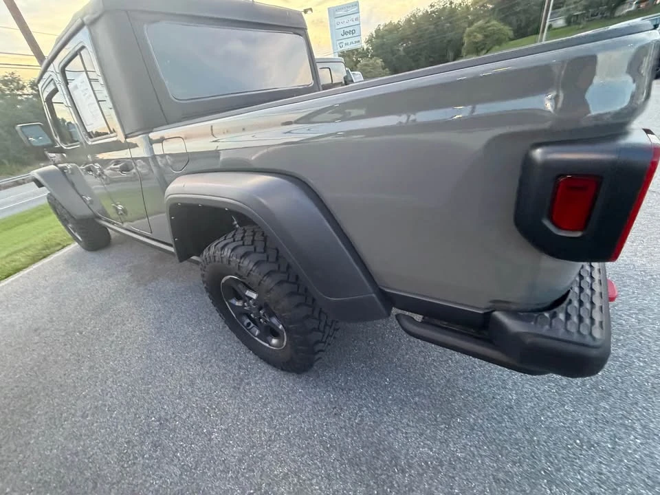 2022 Jeep JT Gladiator - Image 14 of 18