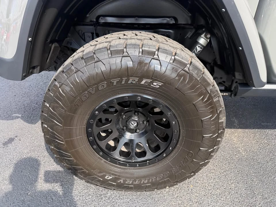 2022 Jeep JT Gladiator - Image 19 of 20