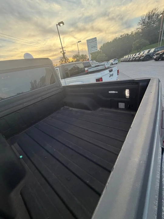 2022 Jeep JT Gladiator - Image 13 of 18