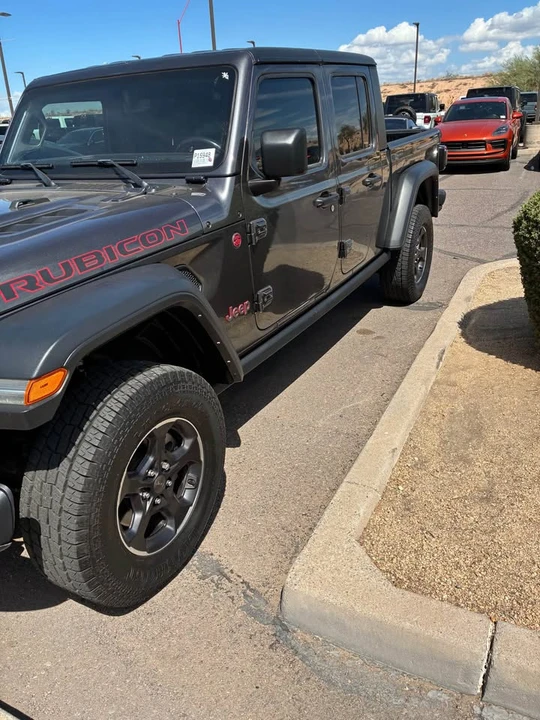 2022 Jeep JT Gladiator - Image 2 of 11