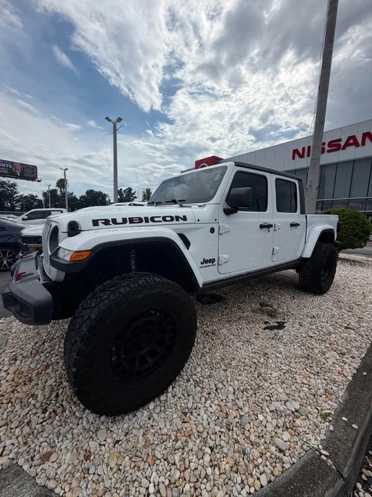 2022 Jeep JT Gladiator - Image 2 of 8