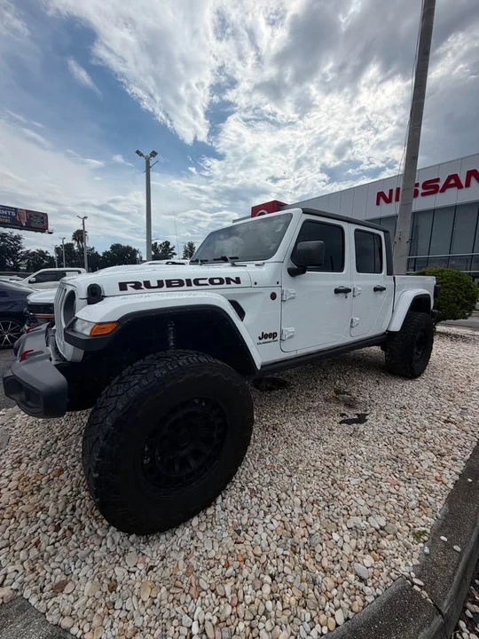 2022 Jeep JT Gladiator - Image 2 of 9