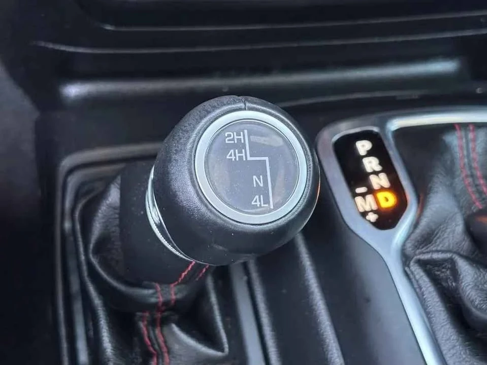 2022 Jeep JT Gladiator - Image 12 of 17
