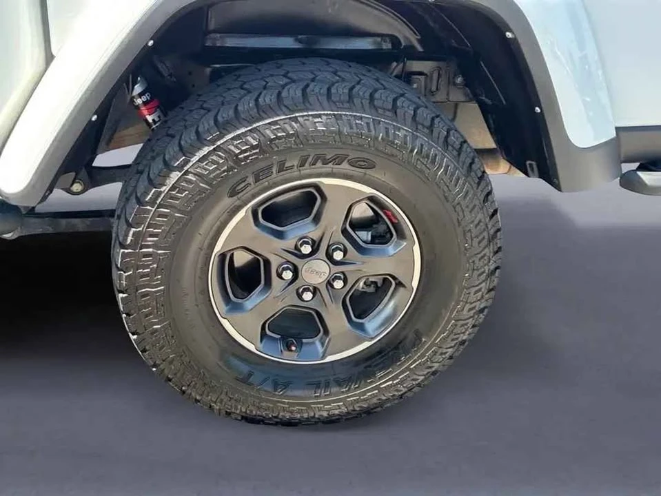 2022 Jeep JT Gladiator - Image 16 of 17