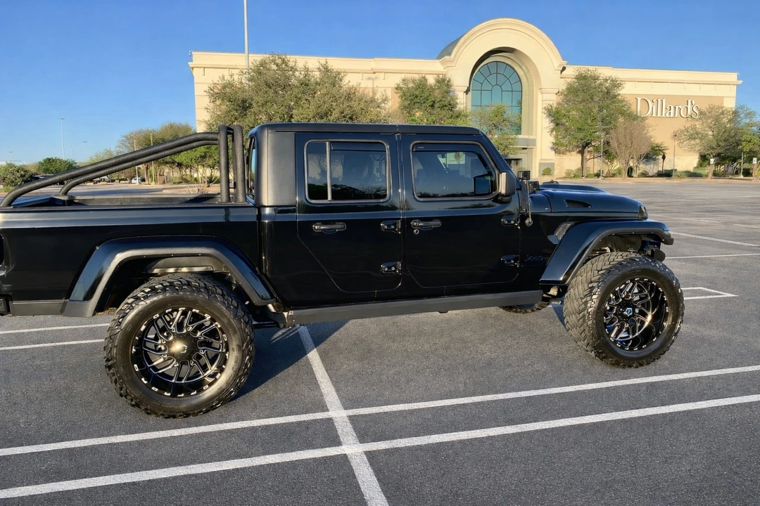 2022 Jeep JT Gladiator - Image 26 of 28