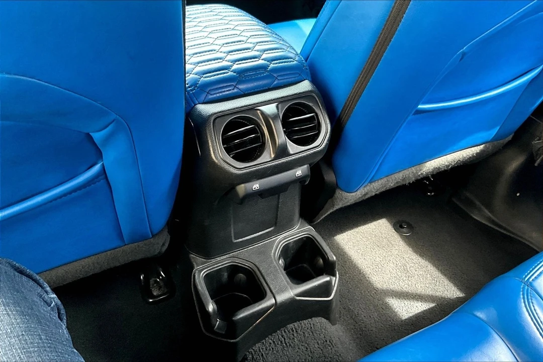 2022 Jeep JT Gladiator - Image 11 of 12