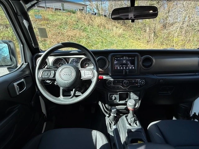 2022 Jeep JT Gladiator - Image 11 of 12