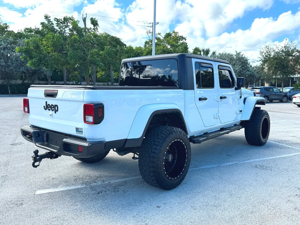2022 Jeep JT Gladiator - Image 18 of 21