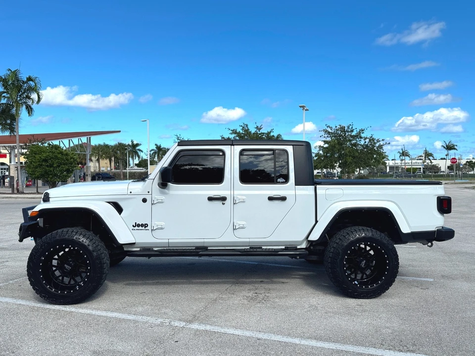 2022 Jeep JT Gladiator - Image 14 of 21