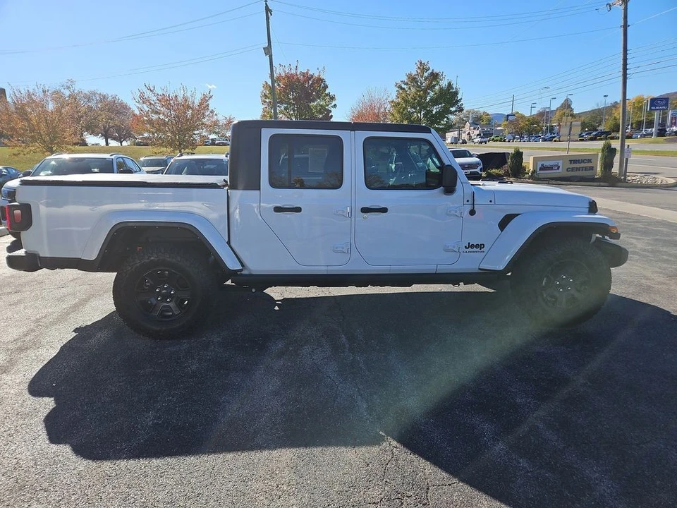2022 Jeep JT Gladiator - Image 7 of 12