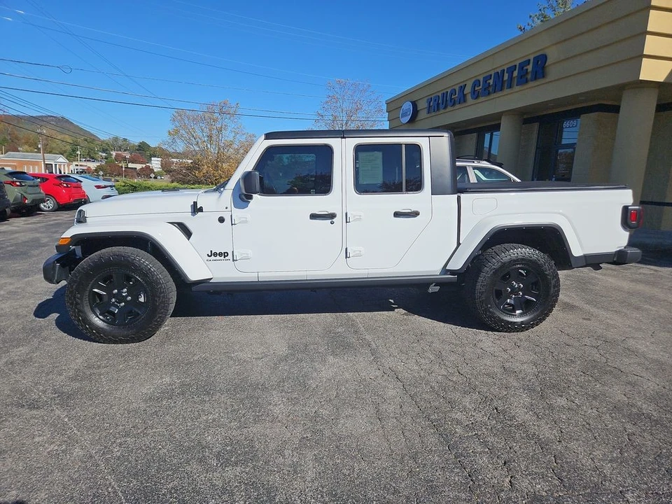 2022 Jeep JT Gladiator - Image 2 of 12