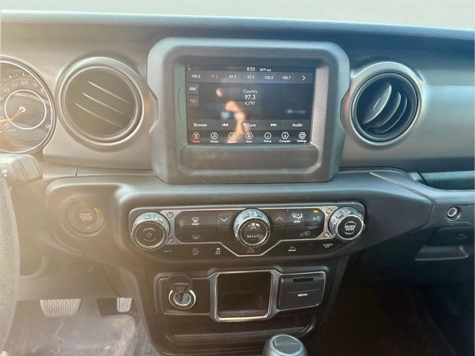 2022 Jeep JT Gladiator - Image 11 of 15