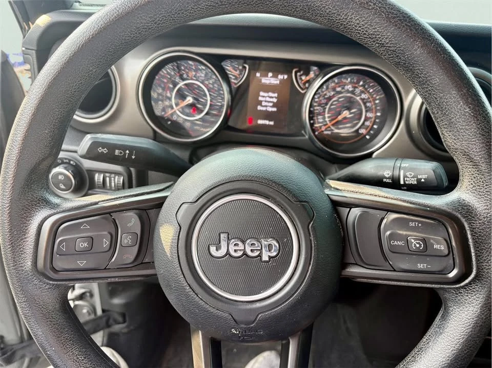 2022 Jeep JT Gladiator - Image 10 of 15