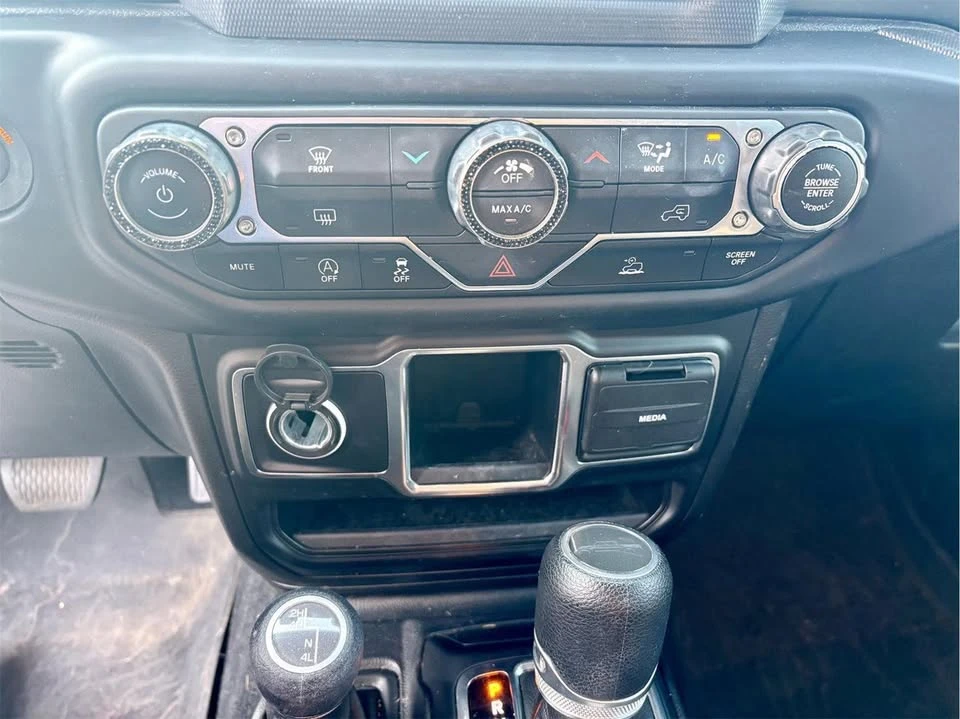 2022 Jeep JT Gladiator - Image 12 of 15